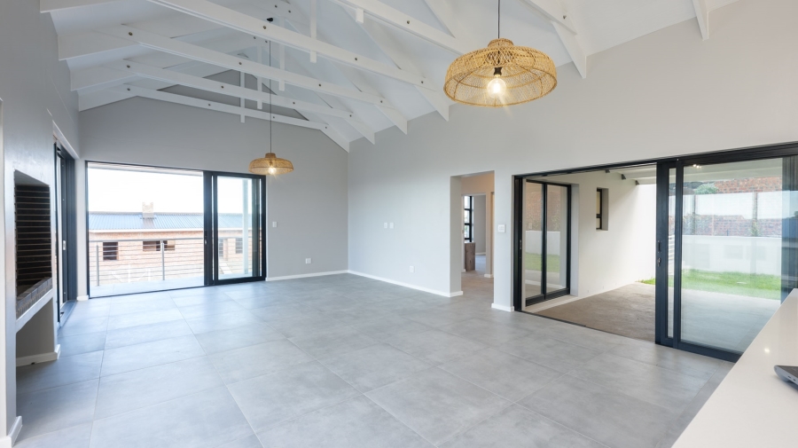 3 Bedroom Property for Sale in Suiderstrand Western Cape